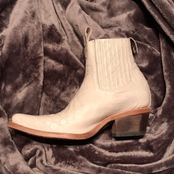 HOLD Freebird Steven Faith ankle Booties Mood Ring - Picture 5 of 11